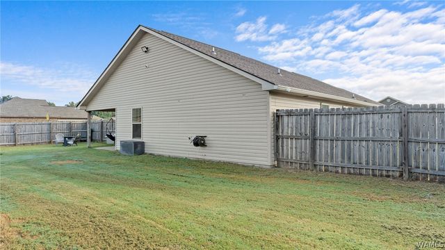 16399 Cherokee Bend, Moundville, AL 35474