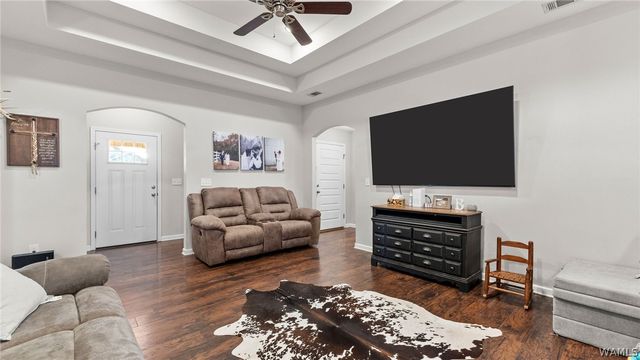 16399 Cherokee Bend, Moundville, AL 35474