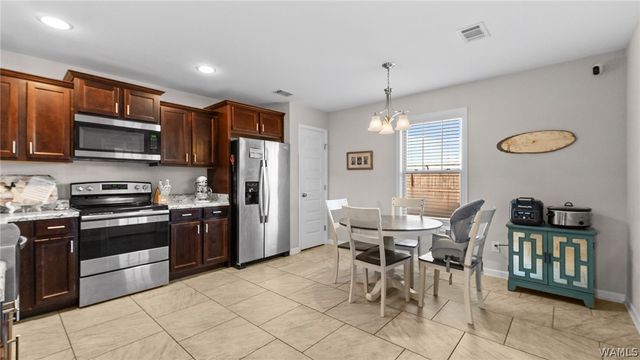 16399 Cherokee Bend, Moundville, AL 35474
