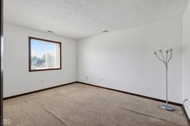 8553 La Corrida 84, Indianapolis, IN 46227