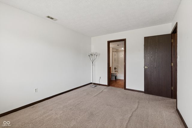 8553 La Corrida 84, Indianapolis, IN 46227