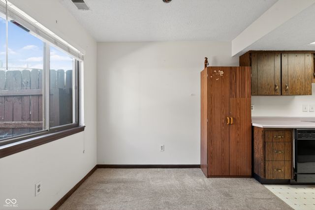 8553 La Corrida 84, Indianapolis, IN 46227
