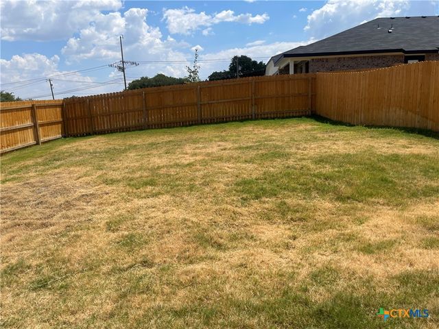 302 Agua Chiquita A, Killeen, TX 76543