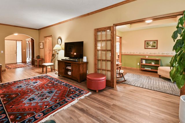3771 S Suburban Avenue, Springfield, MO 65807
