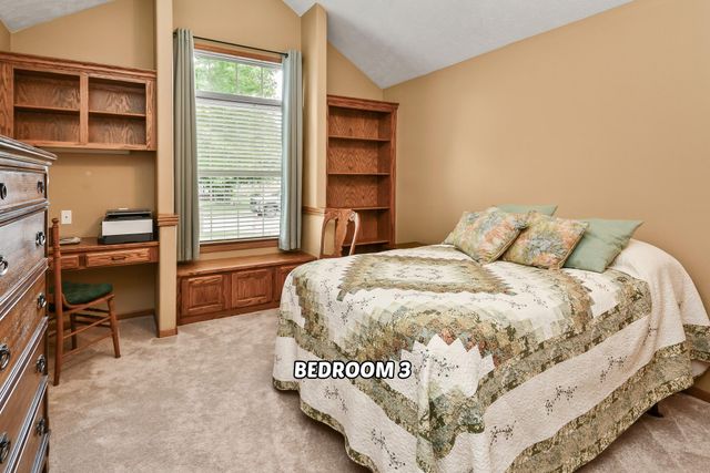 3771 S Suburban Avenue, Springfield, MO 65807