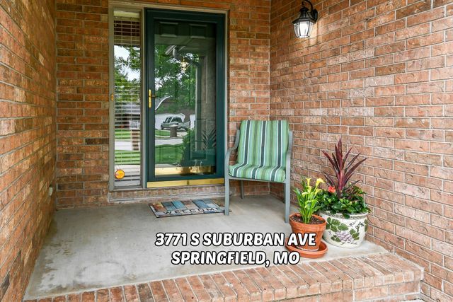 3771 S Suburban Avenue, Springfield, MO 65807