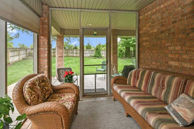 3771 S Suburban Avenue, Springfield, MO 65807