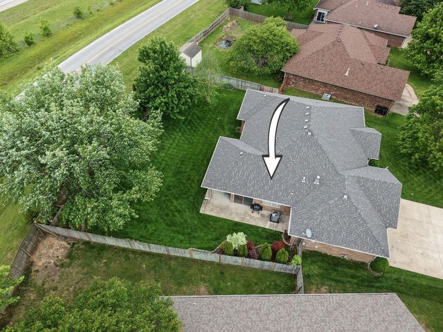 3771 S Suburban Avenue, Springfield, MO 65807
