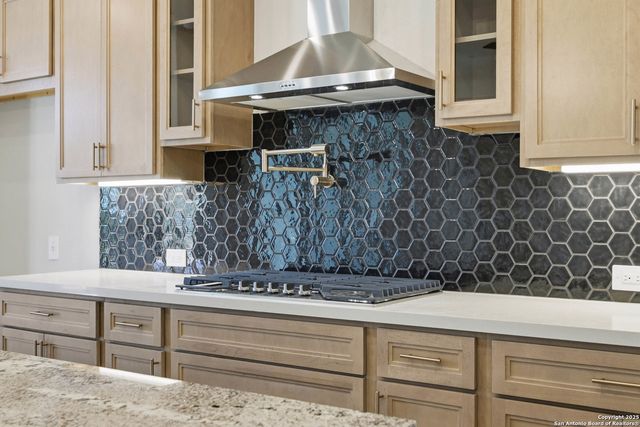 1627 Dunvegan Park, Bulverde, TX 78163