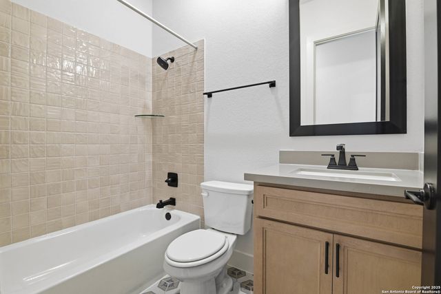 1627 Dunvegan Park, Bulverde, TX 78163