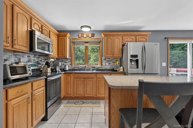 1019 Benjamin Vankeuren Drive, Pine Bush, NY 12566