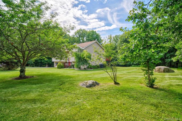 1019 Benjamin Vankeuren Drive, Pine Bush, NY 12566