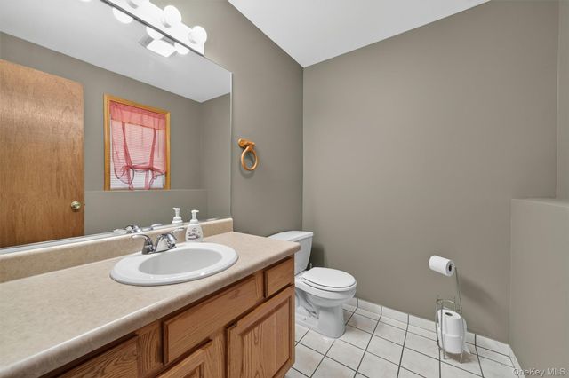 1019 Benjamin Vankeuren Drive, Pine Bush, NY 12566