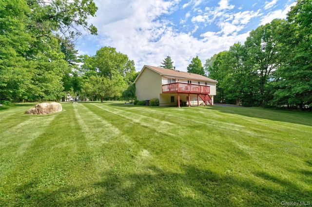 1019 Benjamin Vankeuren Drive, Pine Bush, NY 12566