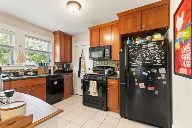 31 Willoughby St, Boston, MA 02135