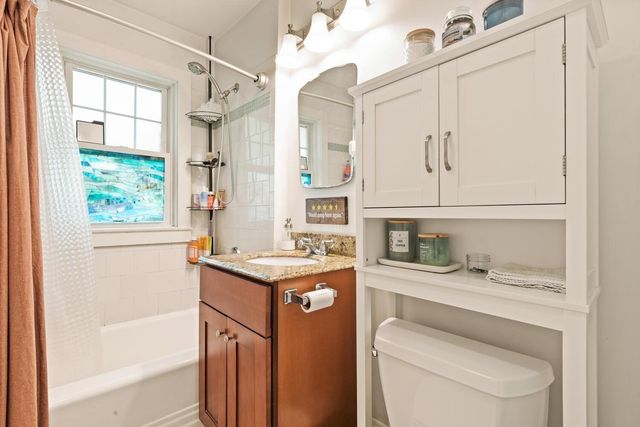 31 Willoughby St, Boston, MA 02135
