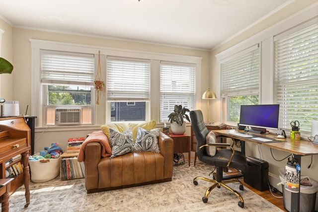 31 Willoughby St, Boston, MA 02135