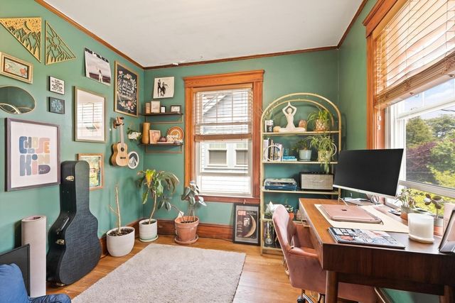 31 Willoughby St, Boston, MA 02135