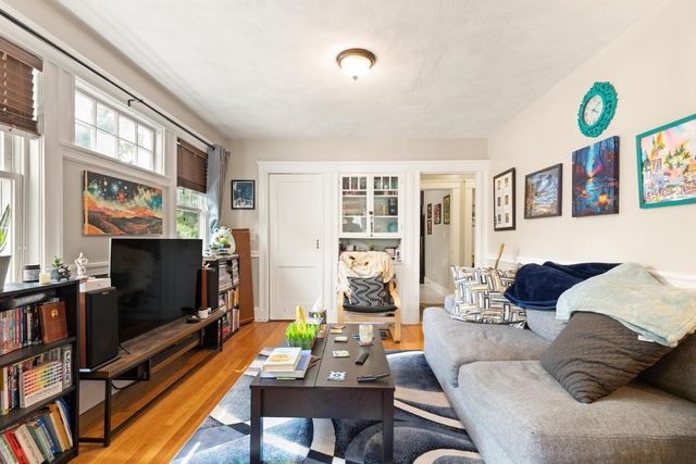31 Willoughby St, Boston, MA 02135