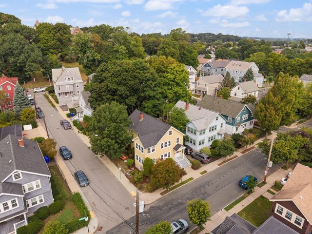 31 Willoughby St, Boston, MA 02135