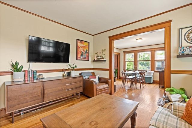 31 Willoughby St, Boston, MA 02135