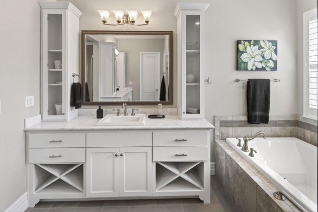 5827 Tree Swallow Cir, Rocklin, CA 95677