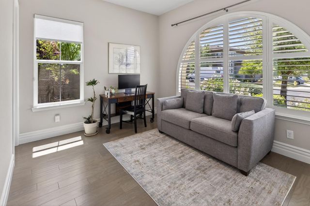 5827 Tree Swallow Cir, Rocklin, CA 95677