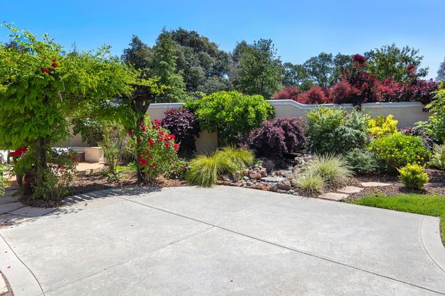 5827 Tree Swallow Cir, Rocklin, CA 95677