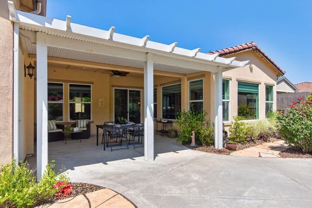 5827 Tree Swallow Cir, Rocklin, CA 95677