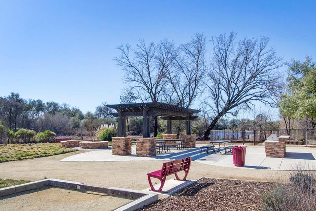 5827 Tree Swallow Cir, Rocklin, CA 95677