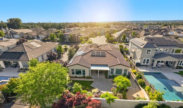 5827 Tree Swallow Cir, Rocklin, CA 95677