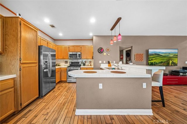 27433 Partridge Court, Menifee, CA 92585