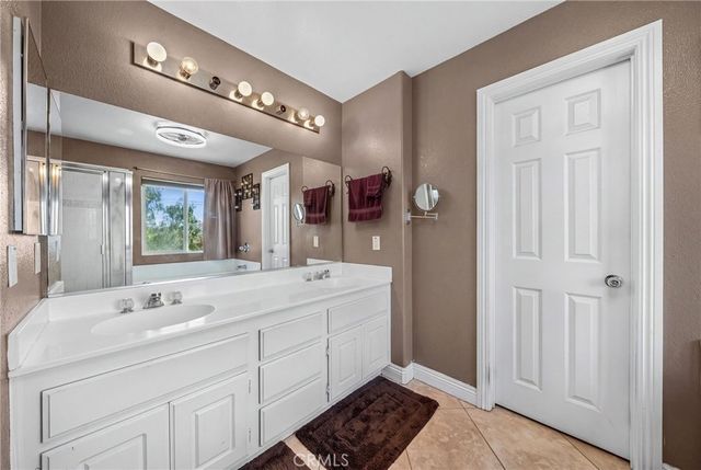 27433 Partridge Court, Menifee, CA 92585