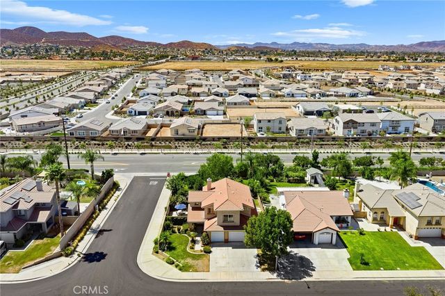 27433 Partridge Court, Menifee, CA 92585