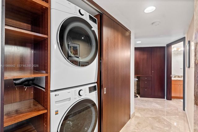 19101 NE 36th Ct 409, Aventura, FL 33180