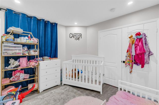 9900 S Grand Duke Cir, Tamarac, FL 33321