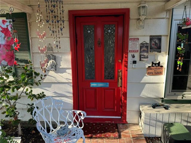22901 Leonora Drive, Woodland Hills, CA 91367