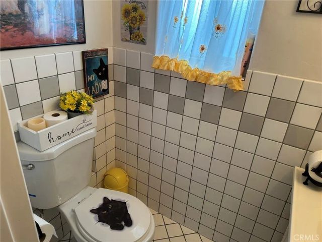 22901 Leonora Drive, Woodland Hills, CA 91367