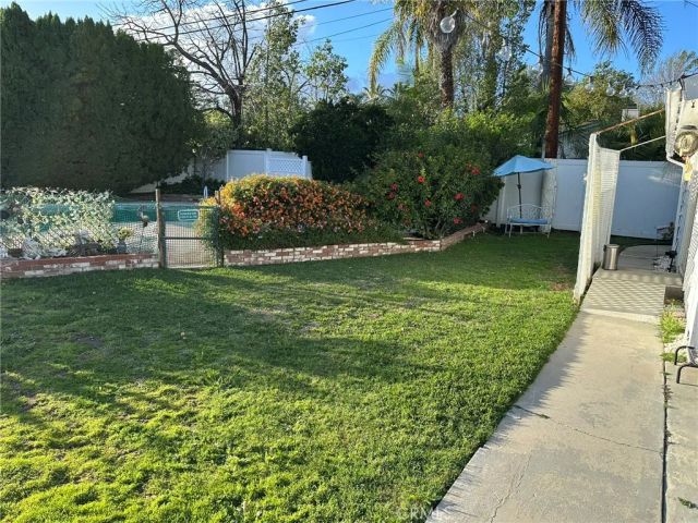 22901 Leonora Drive, Woodland Hills, CA 91367