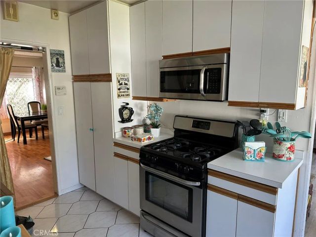 22901 Leonora Drive, Woodland Hills, CA 91367