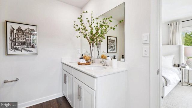 27 CLEMENTON RD E, Gibbsboro, NJ 08026