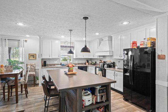 1105 Woodrow Ln., Loris, SC 29569
