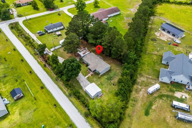 1105 Woodrow Ln., Loris, SC 29569
