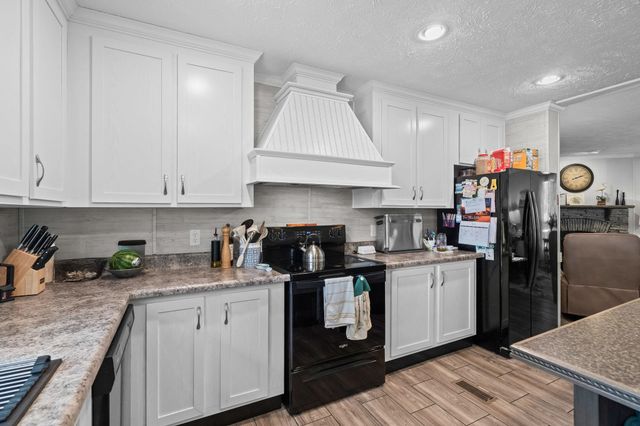 1105 Woodrow Ln., Loris, SC 29569
