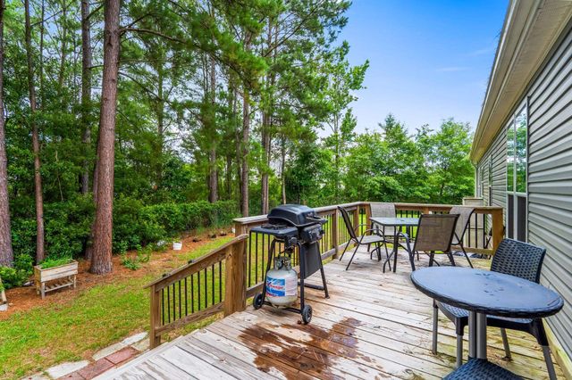 1105 Woodrow Ln., Loris, SC 29569