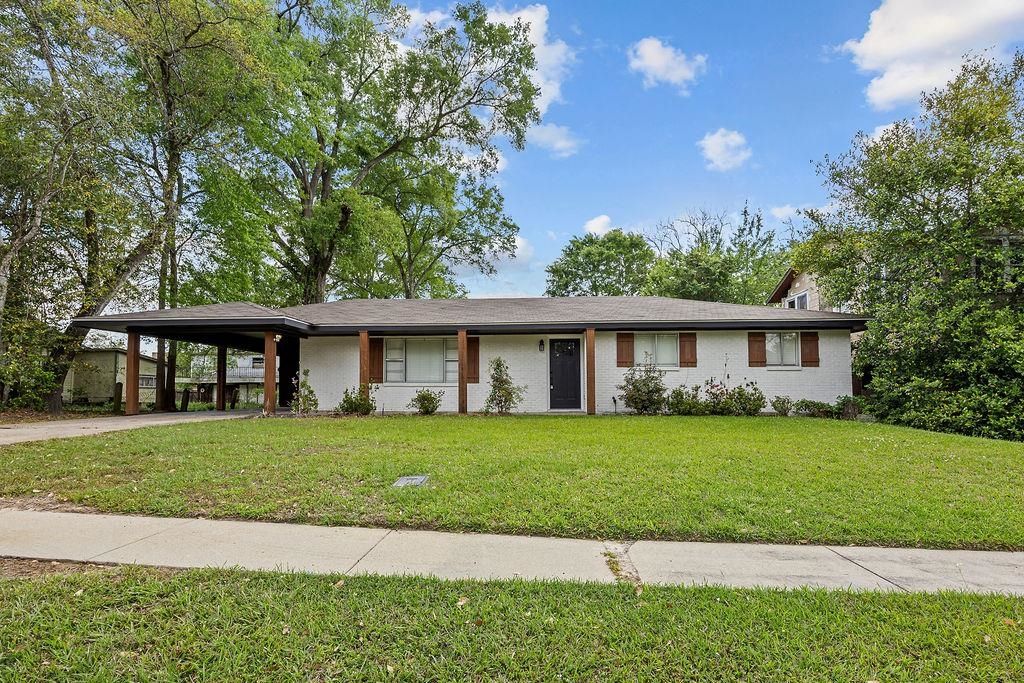 710 Bon Ami St Street, Deridder, LA 70634