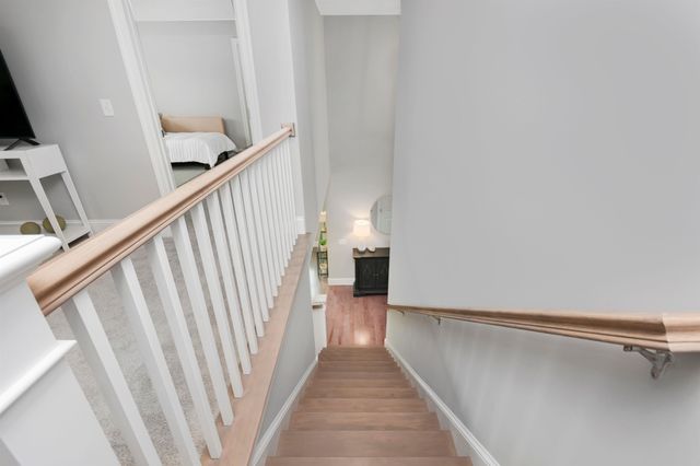 2 Barrington Way, Amherst, NH 03055