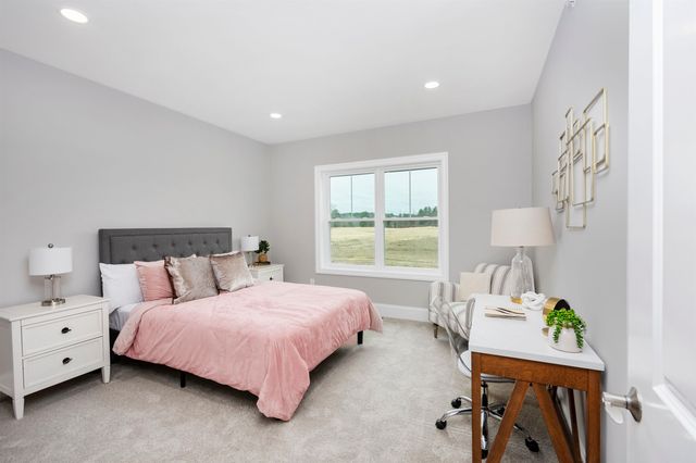 2 Barrington Way, Amherst, NH 03055