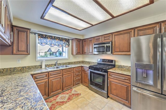 3953 Landsdown Place, Las Vegas, NV 89121