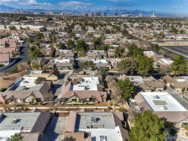 3953 Landsdown Place, Las Vegas, NV 89121